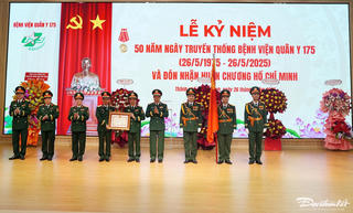 Bệnh viện Quân y 175 đón nhận Huân chương Hồ Chí Minh