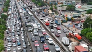 Ngày 25/4, Hà Nội xảy ra 2 vụ tai nạn giao thông nghiêm trọng