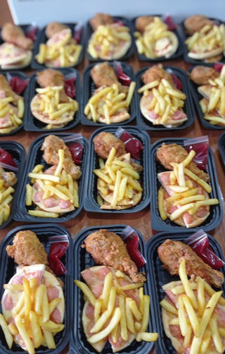 Liên hoan phải vui!