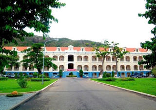 Độc đáo kiến trúc cổ ở thành phố biển