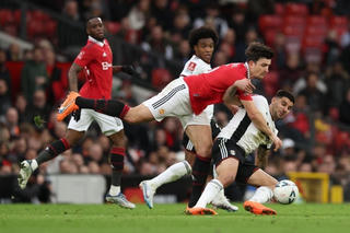 Man Utd thắng vất vả trước Fulham ở trận tứ kết FA Cup