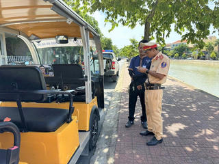 Đà Nẵng: Tăng cường kiểm soát an toàn giao thông về xe điện du lịch