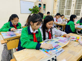 Quan tâm tới nhân viên trường học