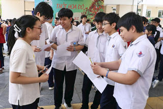 Đề thi tiếng Anh lớp 10 Hà Nội: Sẽ không có nhiều điểm 10