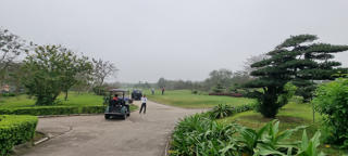 Công ty Cổ phần sân golf Hà Nội làm đơn xin cấp phép khai thác nước khi có vi phạm về môi trường