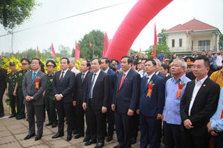 Tưởng niệm 55 năm ngày hy sinh của 53 liệt sĩ tại Cầu Nhe