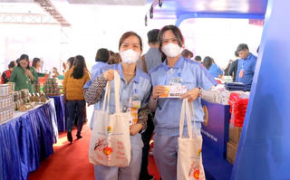 Hỗ trợ đoàn viên, người lao động mua sắm tại 'Chợ Tết Công đoàn 2025'