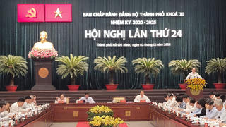 TP HCM họp bàn giải pháp phát triển kinh tế - xã hội