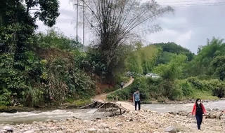Sống bất an dưới chân núi sạt lở