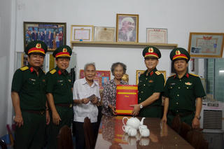 Tri ân gia đình chính sách, người có công với cách mạng tại Quảng Trị