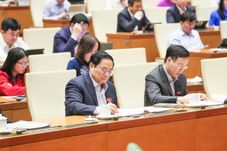 Chính sách đã ban hành nhưng đến với người hưởng thụ sao quá dài?