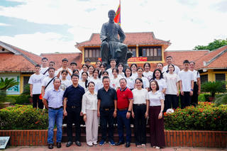 Hành trình tri ân, thắt chặt tình nghĩa Việt - Lào