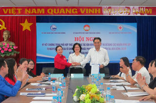 Mặt trận Bình Dương ký kết thực hiện các chương trình an sinh xã hội