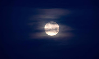 Chấn động: Trung Quốc phát hiện dấu hiệu của nước trong mẫu vật từ mặt trăng