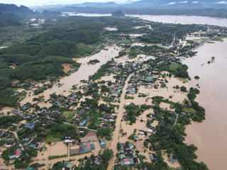 Đi tìm nguyên nhân của trận lũ lịch sử