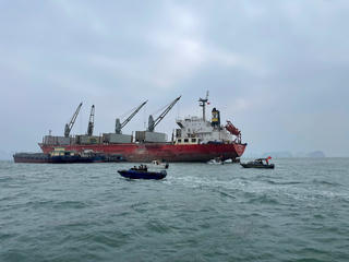 Quảng Ninh: Tìm thấy 2 nạn nhân mất tích trong vụ chìm tàu khách