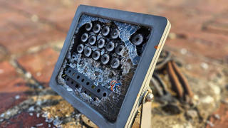 Điều tra việc một số bóng đèn chiếu sáng ở Kỳ Đài Huế bị đập phá