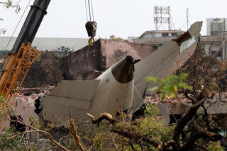 Diễn biến đã biết về vụ tai nạn máy bay Ấn Độ và cuộc điều tra