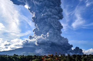 Núi lửa Merapi 'thức giấc'