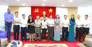 Lãnh đạo Tỉnh ủy Bình Dương tiếp Đoàn công tác Báo Granma 