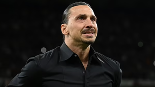 Zlatan Ibrahimovic từ giã sự nghiệp bóng đá ở tuổi 41