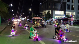 Xe điện drift 'náo loạn' khu du lịch Hải Tiến