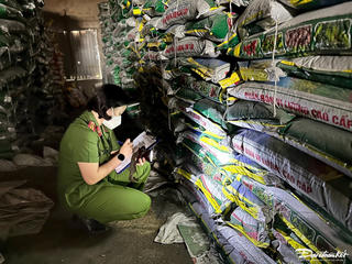 Quảng Ngãi: Khởi tố một giám đốc sản xuất phân bón giả