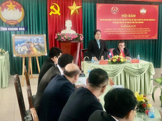 Mặt trận Khánh Hòa hội đàm với Mặt trận tỉnh Chăm Pa sắc Lào
