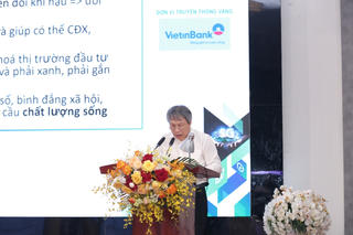 Tăng trưởng Bền vững: Khai phá cơ hội từ Chuyển đổi Số và Xanh