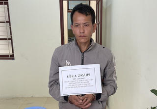 Xây chòi trên đồi cao để điều hành việc bán ma túy