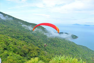 Tạm dừng hoạt động dù lượn tại Đà Nẵng