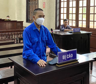 Mang dao bầu đi 'giải cứu' em trai, thanh niên Hải Dương lĩnh án 7 năm tù