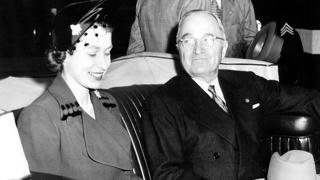 Nữ hoàng Elizabeth và kỷ niệm với các Tổng thống Mỹ