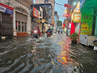 Cảnh báo mưa lớn ở khu vực Bắc Bộ và Thanh Hóa