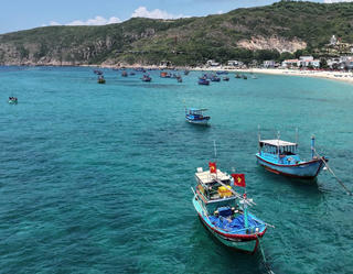 Bình Định: Mô tô nước mất lái lao vào bờ khiến 2 cháu bé thương vong