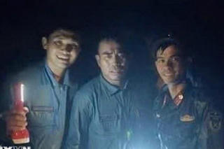 Vụ máy bay rơi tại Bình Định: Tìm thấy hai phi công an toàn