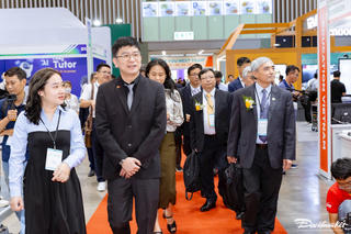 TP Hồ Chí Minh chia sẻ kinh nghiệm xây dựng đô thị tại Smart City Asia 2025