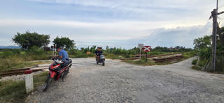 Hiểm hoạ rình rập tại các đường ngang dân sinh