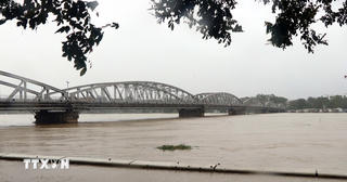 Thủ tướng yêu cầu chủ động ứng phó, khắc phục nhanh hậu quả mưa lũ ở Trung Bộ