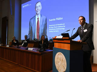 Khép lại một mùa Nobel