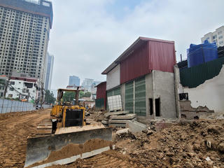 Hà Nội: Nhà siêu mỏng, siêu méo xuất hiện khi mở rộng đường Nguyễn Tuân