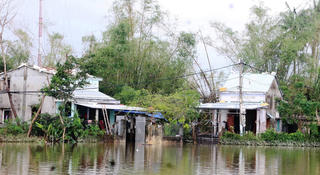 Quảng Nam, Quảng Ngãi: Mưa lớn gây ngập lụt và thiệt hại nặng