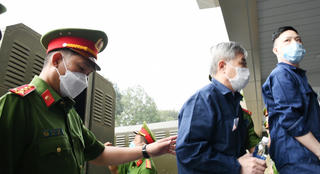 Đồng Nai: Xét xử ‘đại án’ buôn lậu gần 200 triệu lít xăng giả