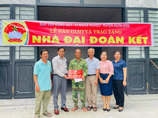 Buôn Đôn (Đắk Lắk): Phấn đấu xây 15 nhà Đại đoàn kết cho người nghèo