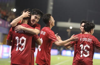 Chiến thắng nhọc nhằn của U22 Việt Nam trước U22 Lào