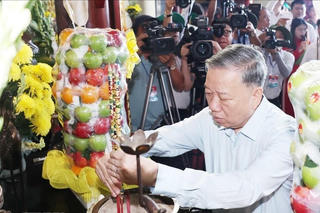 Tổng Bí thư Tô Lâm dự Ngày hội Đại đoàn kết toàn dân tộc tại ấp Mũi, Cà Mau