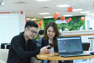 Nhiều yếu tố hỗ trợ thị trường chứng khoán