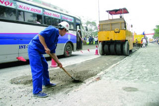 Cục Đường bộ Việt Nam: Phê bình nhiều Sở GTVT vì chậm giải ngân vốn bảo trì đường bộ