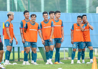 Văn Toàn, Công Phượng hội quân cùng đội tuyển Việt Nam 