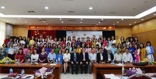 Tiếng Việt với người xa xứ